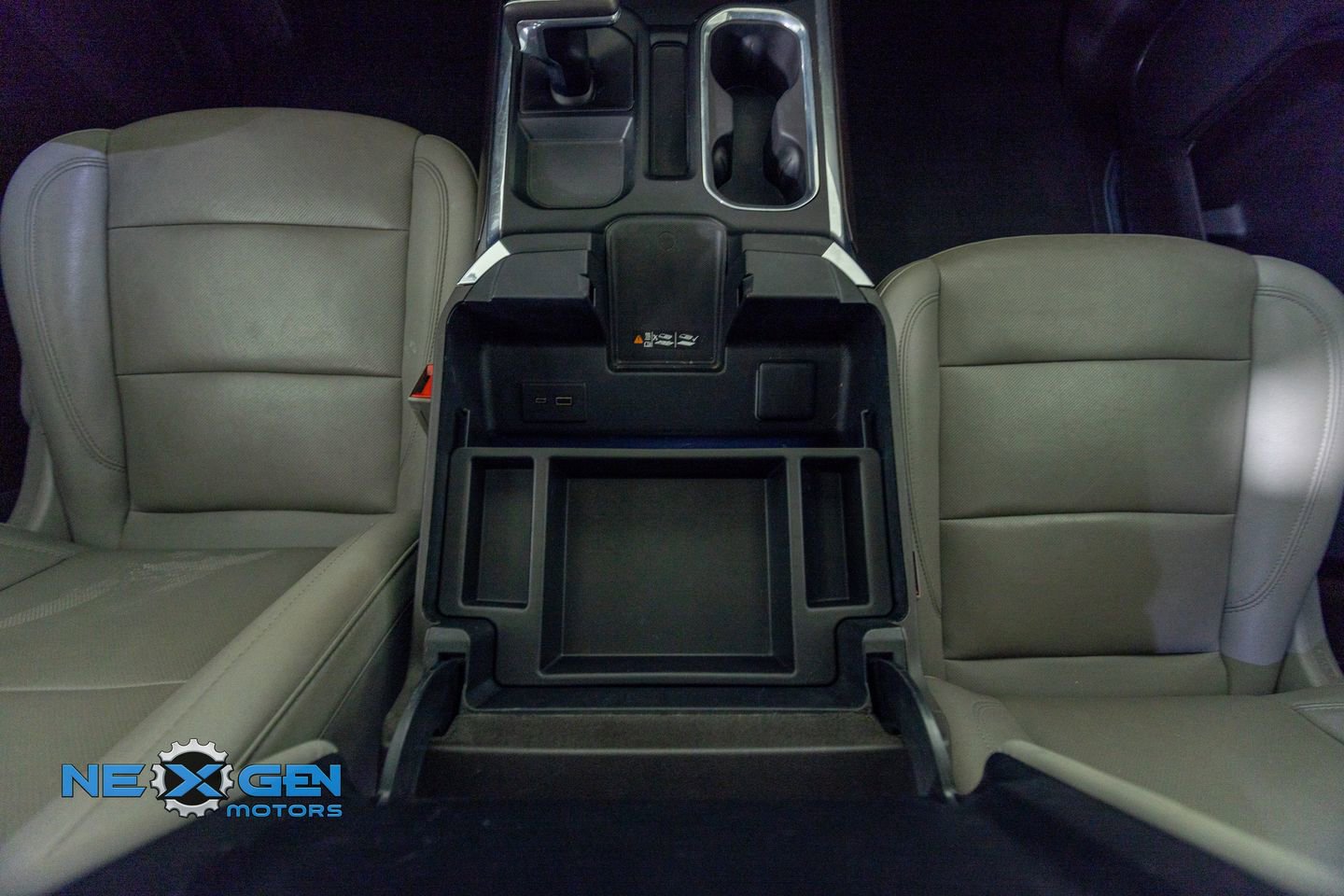 Used 2023 GMC Sierra 1500 SLT AWD/4WD image 31