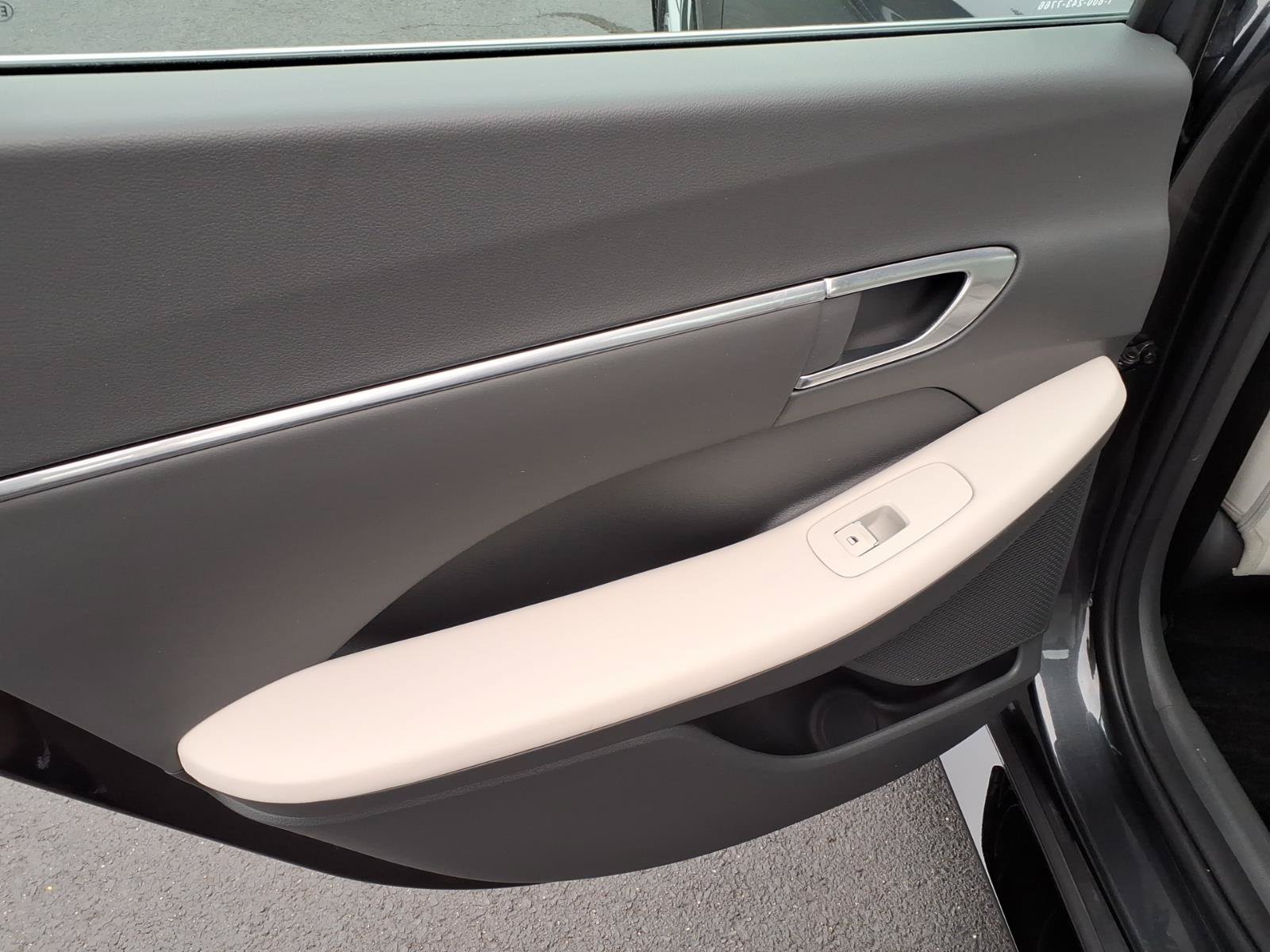Certified 2023 Hyundai Sonata SEL w/ Convenience Package FWD image 17
