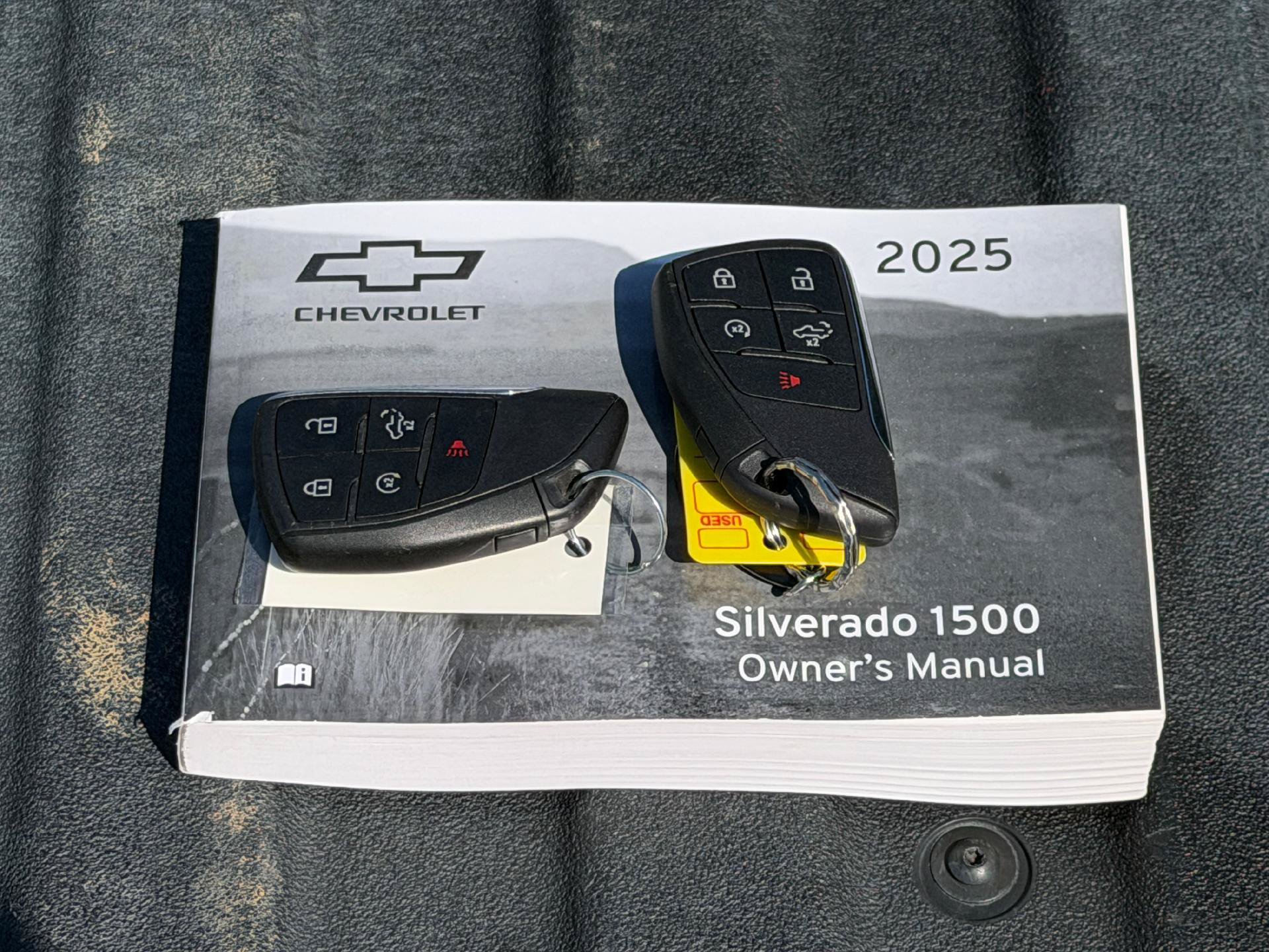 Used 2025 Chevrolet Silverado 1500 Custom RWD image 30