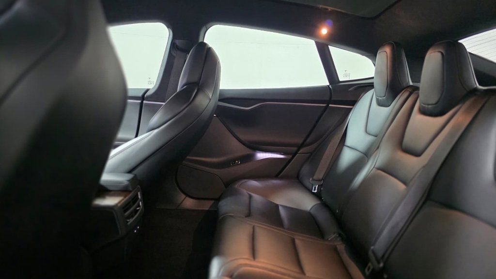 Used 2020 Tesla Model S AWD image 24