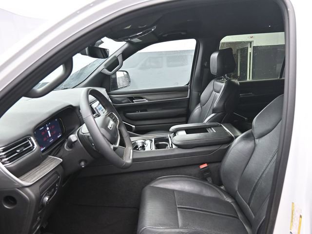 Used 2024 Jeep Wagoneer Series II AWD/4WD image 13