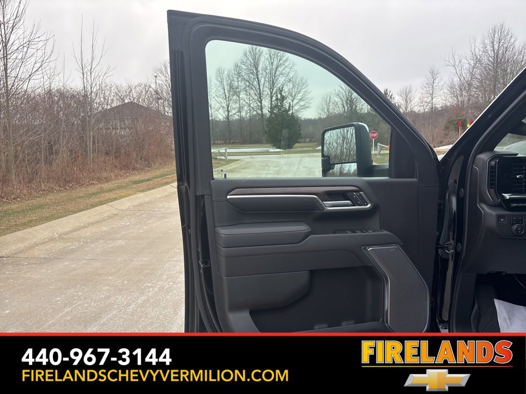 New 2025 Chevrolet Silverado 2500 High Country w/ Technology Package image 9