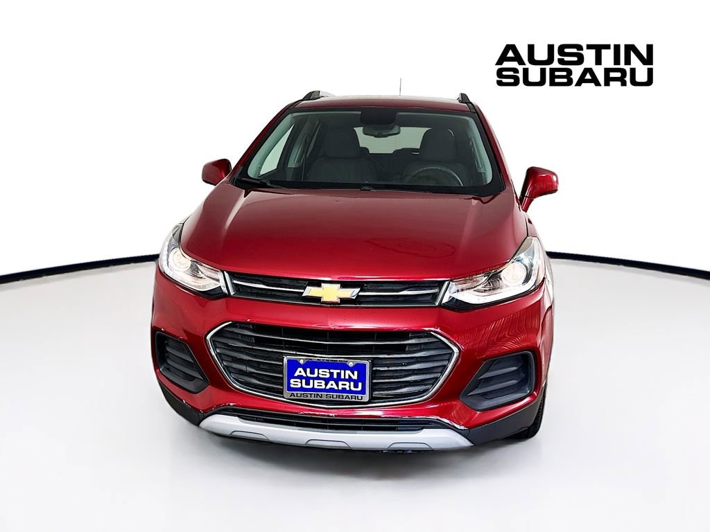 Used 2020 Chevrolet Trax LT image 2