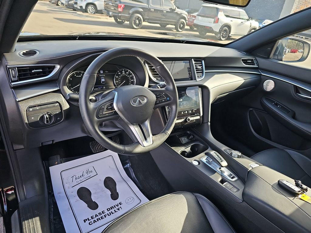 Used 2025 INFINITI QX55 Essential image 20