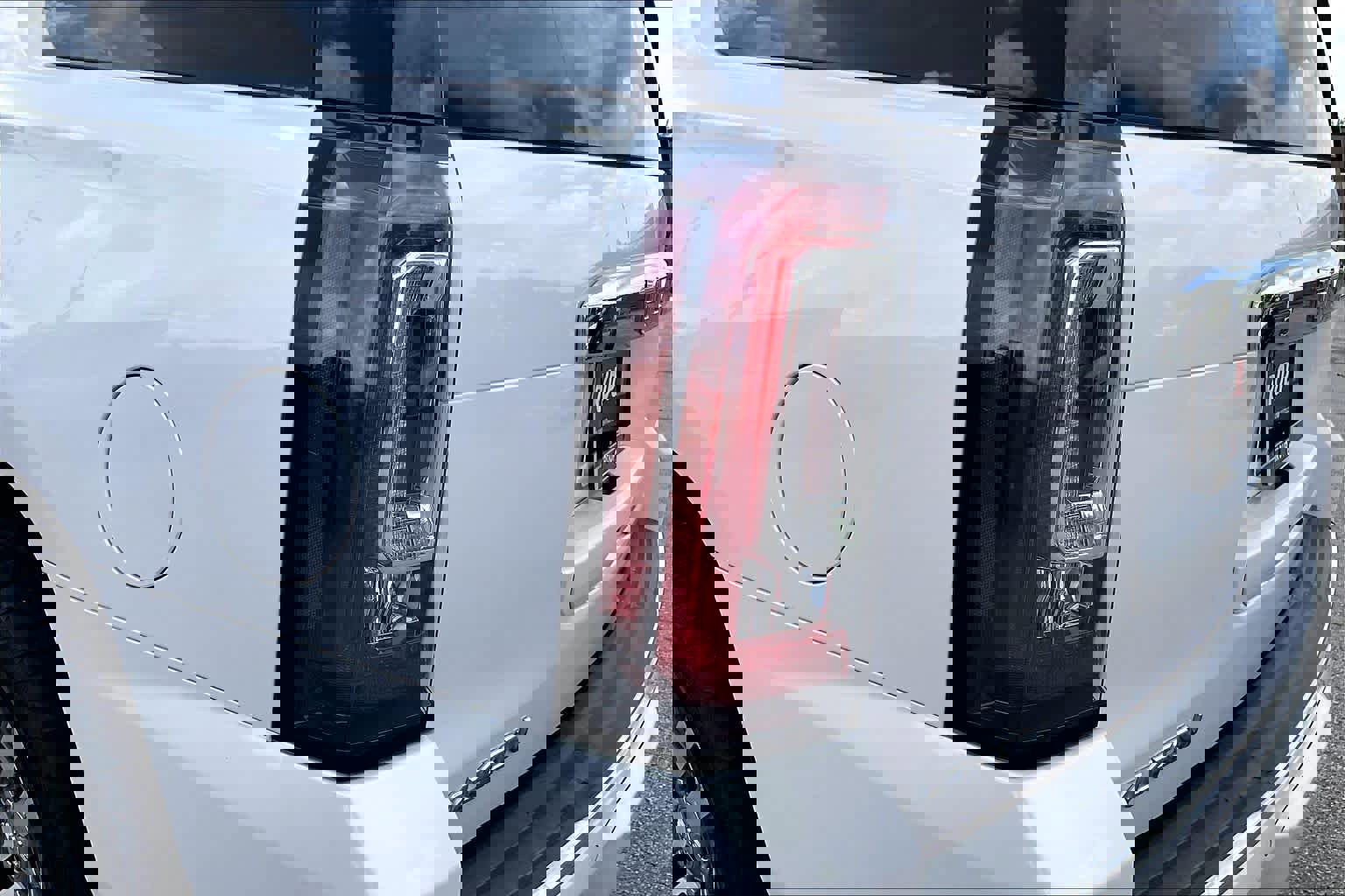 Used 2019 GMC Yukon Denali w/ Denali Ultimate Package image 28