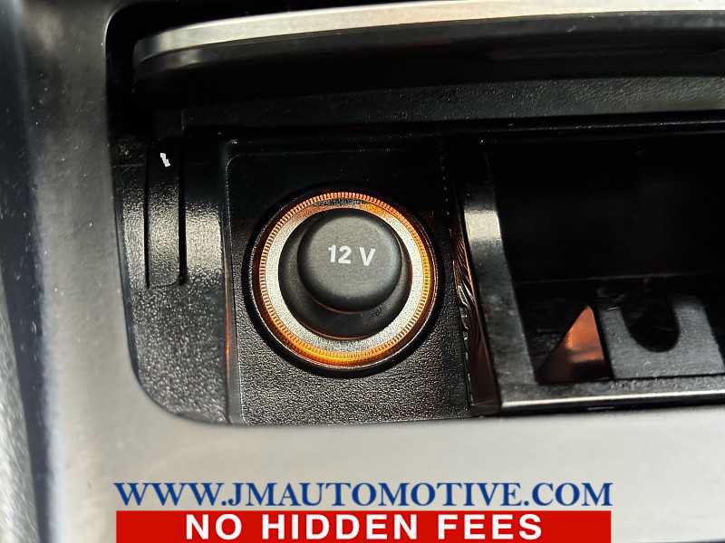 Used 2018 Mercedes-Benz GLA 250 4MATIC image 41