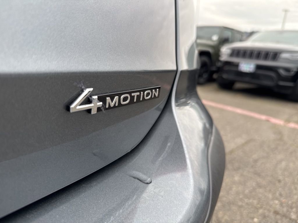 Used 2024 Volkswagen Taos SE image 11