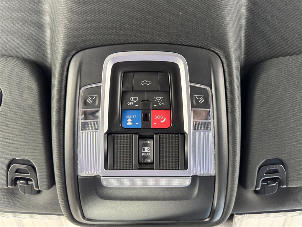 Used 2023 RAM 1500 Limited w/ Body Color Bumper Group image 28