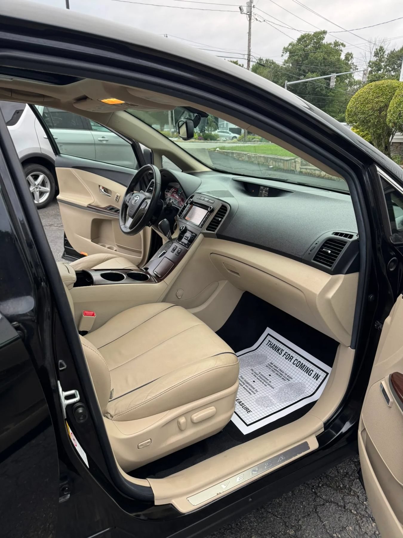 Used 2013 Toyota Venza XLE w/ XLE Premium Pkg AWD/4WD image 29