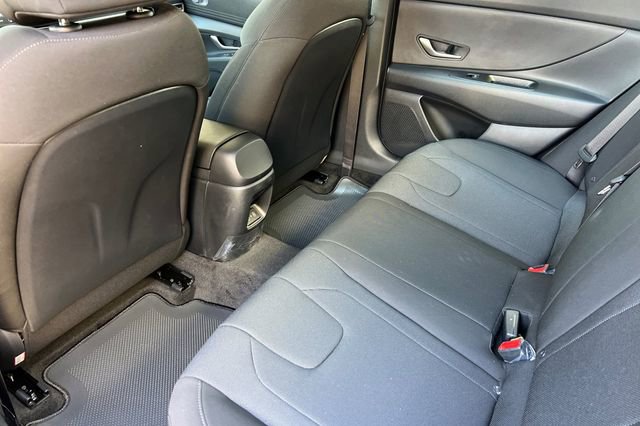 New 2026 Hyundai Elantra SE image 12