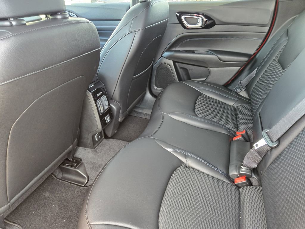 New 2026 Jeep Compass Latitude image 16