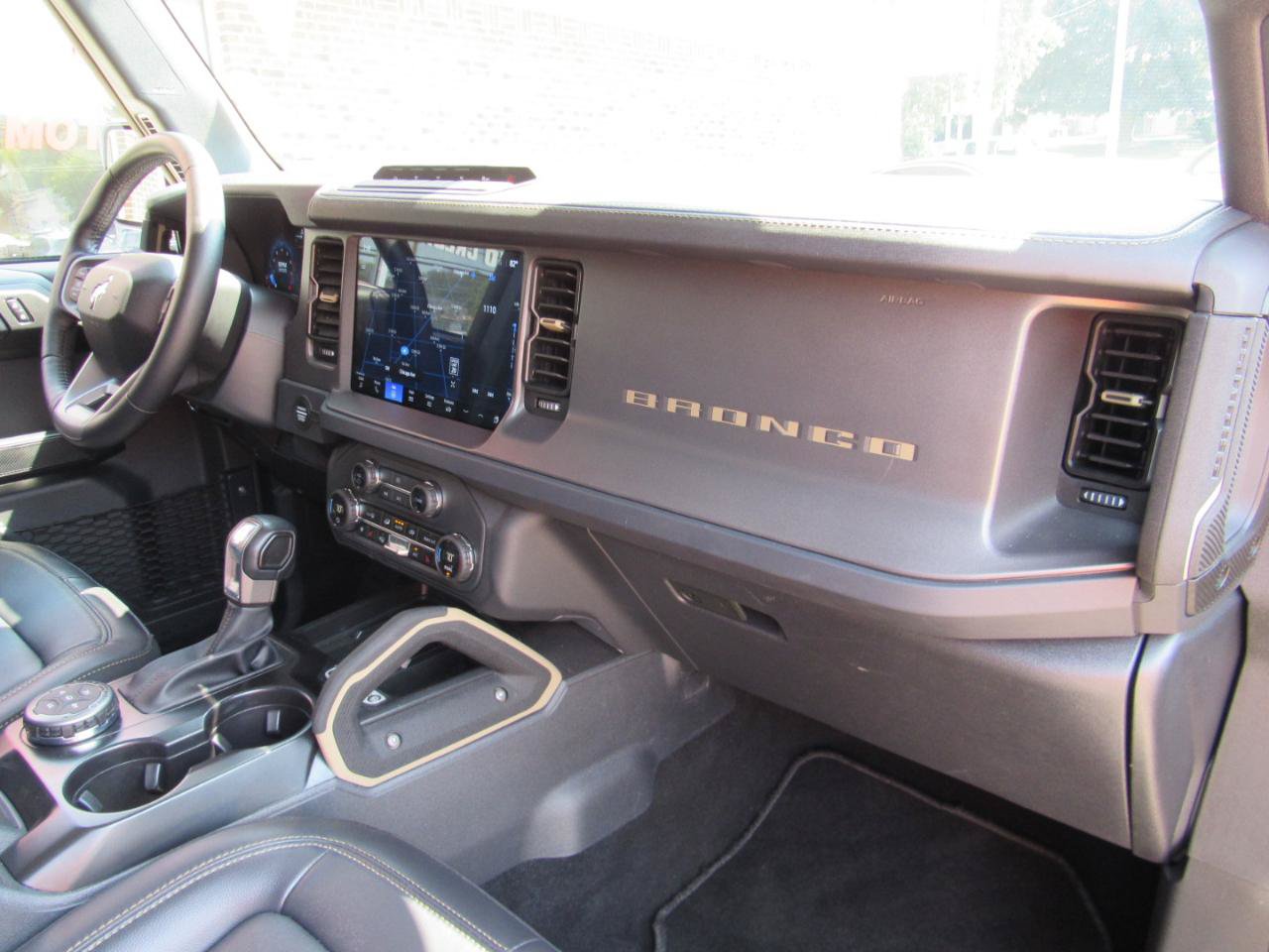 Used 2025 Ford Bronco Badlands AWD/4WD image 35