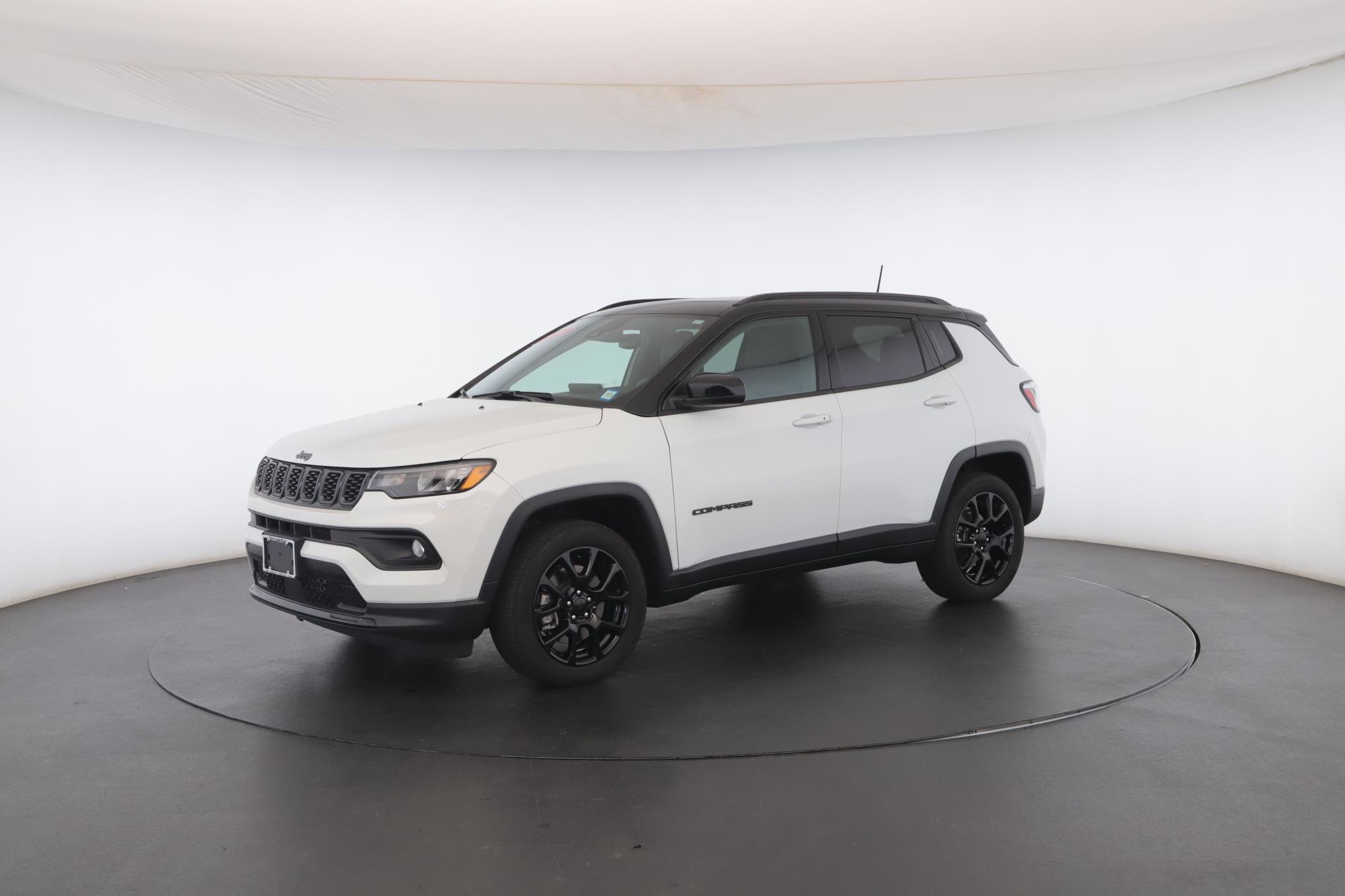 Used 2024 Jeep Compass Latitude w/ Sun and Sound Group AWD/4WD image 41