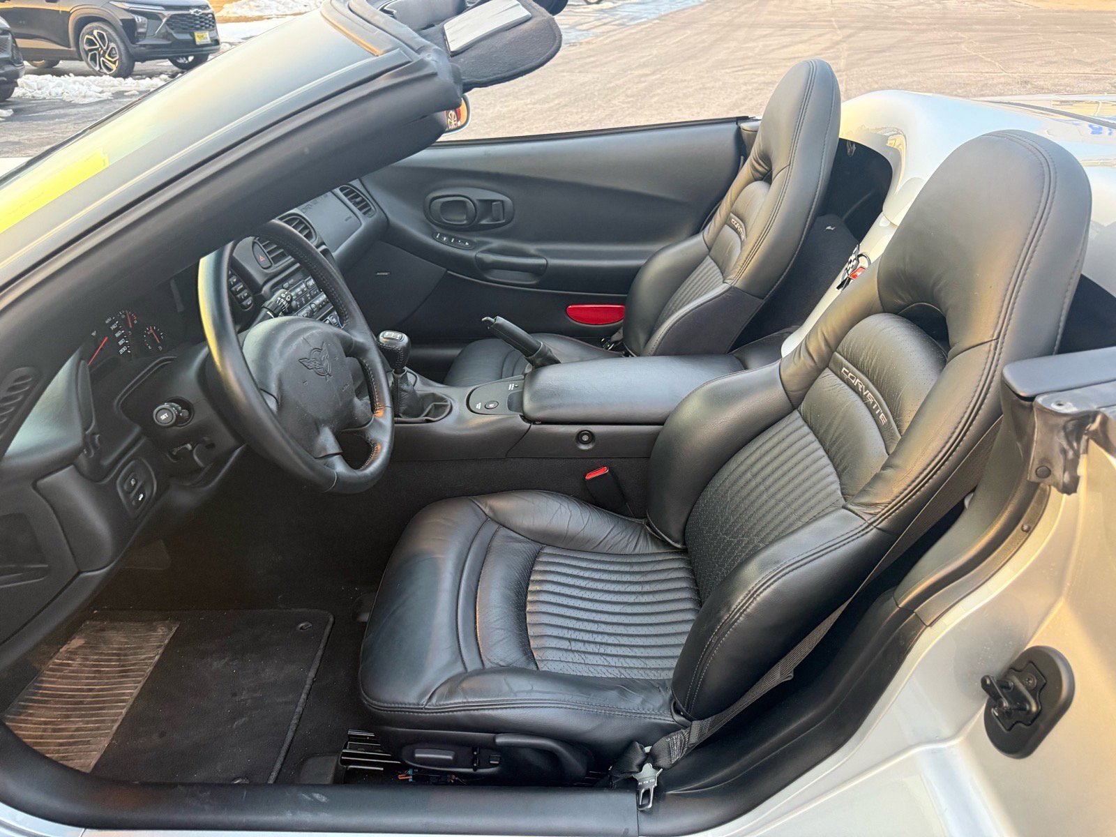 Used 2002 Chevrolet Corvette Convertible w/ Preferred Equipment Group1 RWD image 31