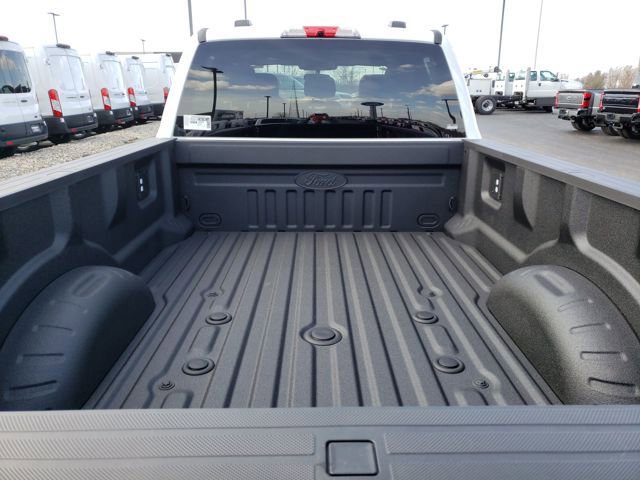 New 2026 Ford F450 XLT w/ 360-Degree Camera Package image 8