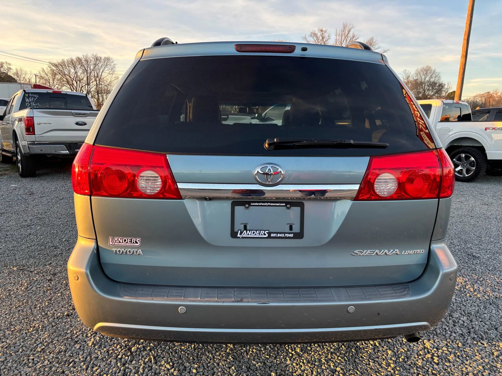 Used 2009 Toyota Sienna XLE image 10