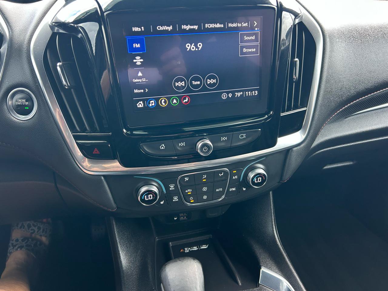 Used 2023 Chevrolet Traverse RS FWD image 4