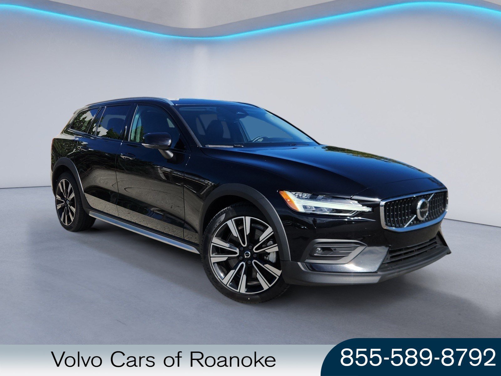 Certified 2025 Volvo V60 B5 Cross Country Ultra