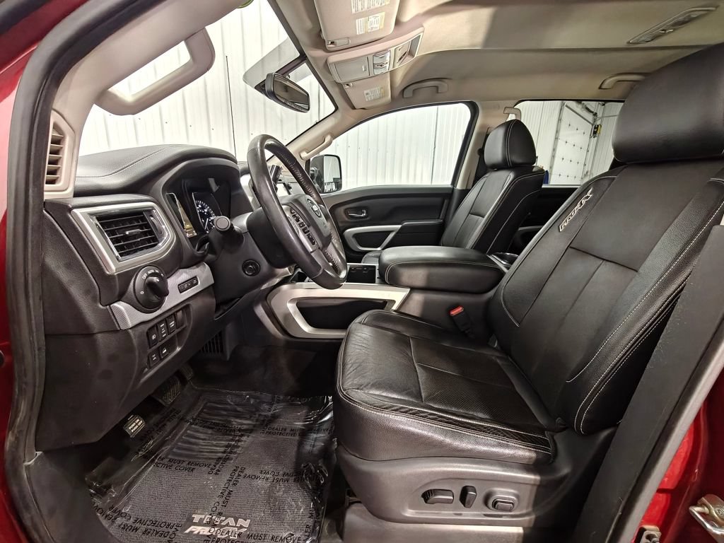Used 2018 Nissan Titan PRO-4X w/ Pro-4x Convenience Package AWD/4WD image 30
