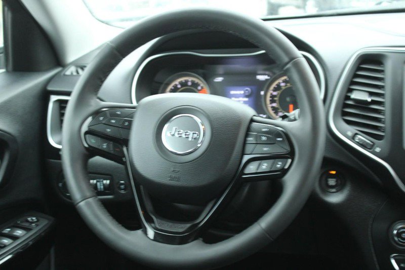 Used 2023 Jeep Cherokee Altitude Lux image 14