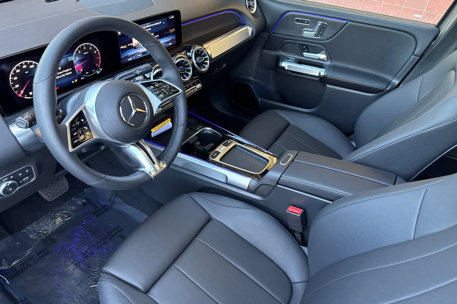 New 2026 Mercedes-Benz GLB 250 image 9