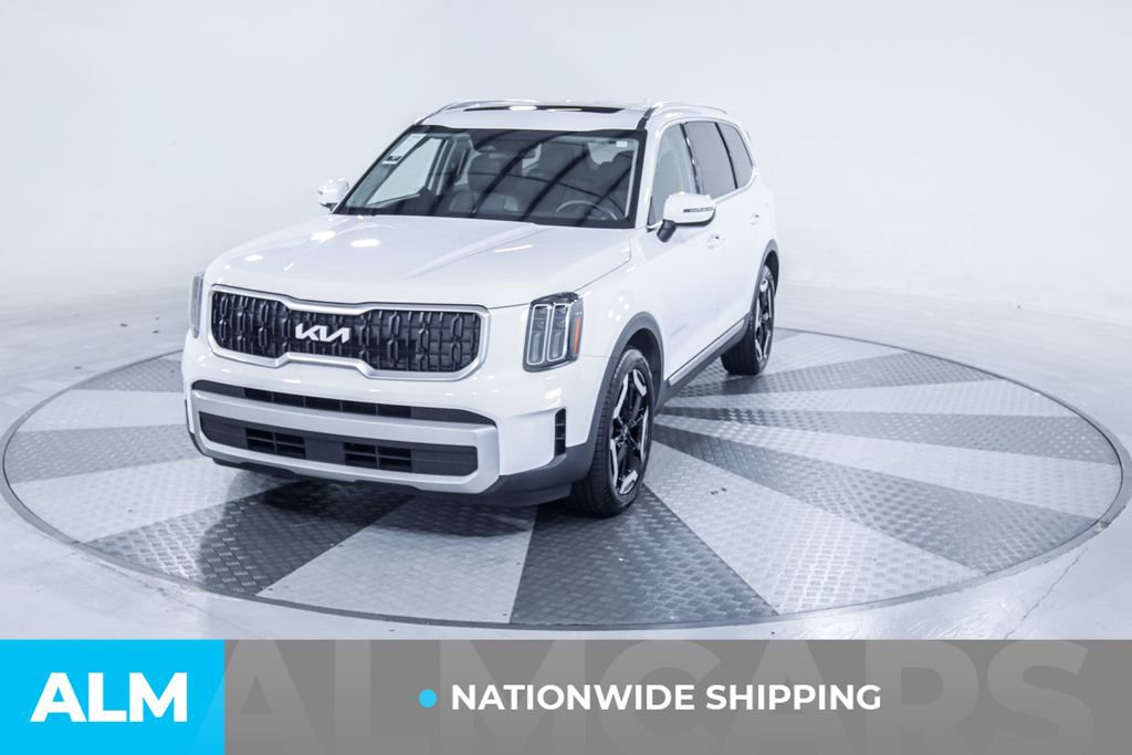 Used 2024 Kia Telluride EX FWD image 2