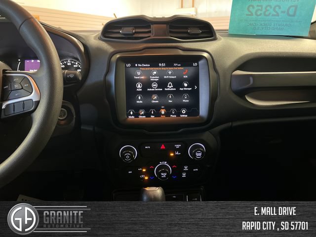 Used 2023 Jeep Renegade Latitude AWD/4WD image 18