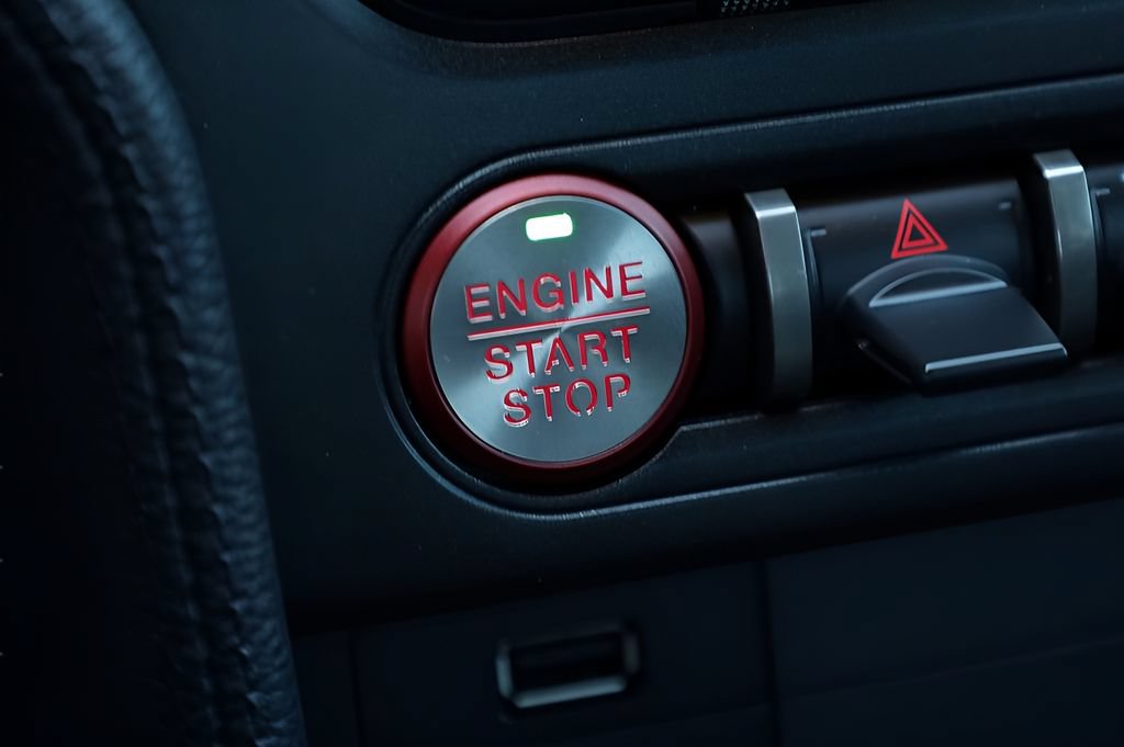Used 2020 Ford Mustang Shelby GT500 w/ Technology Package RWD image 36