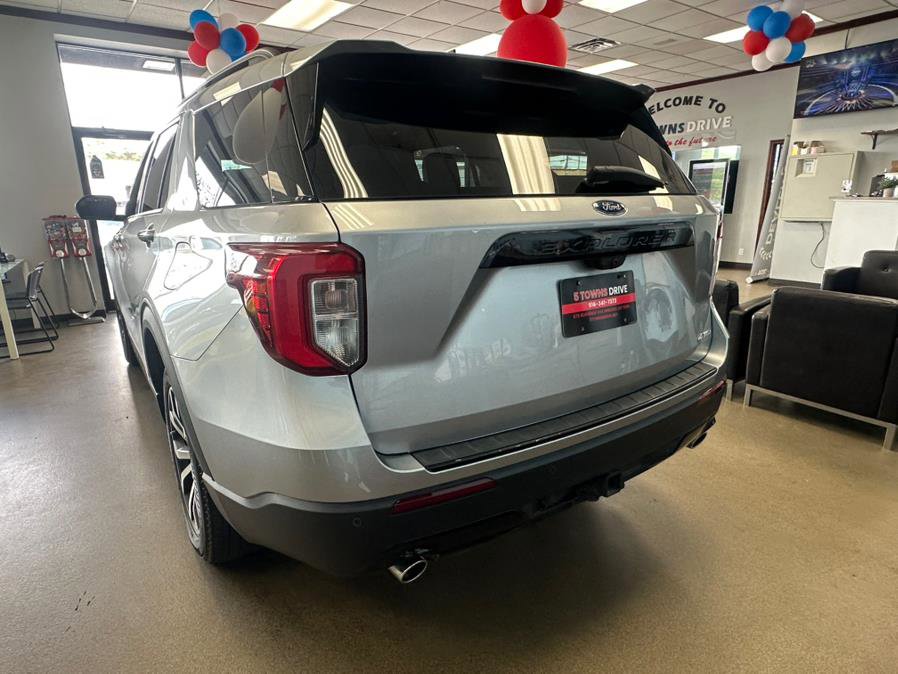 Used 2022 Ford Explorer ST-Line w/ Class IV Trailer Tow Package image 10