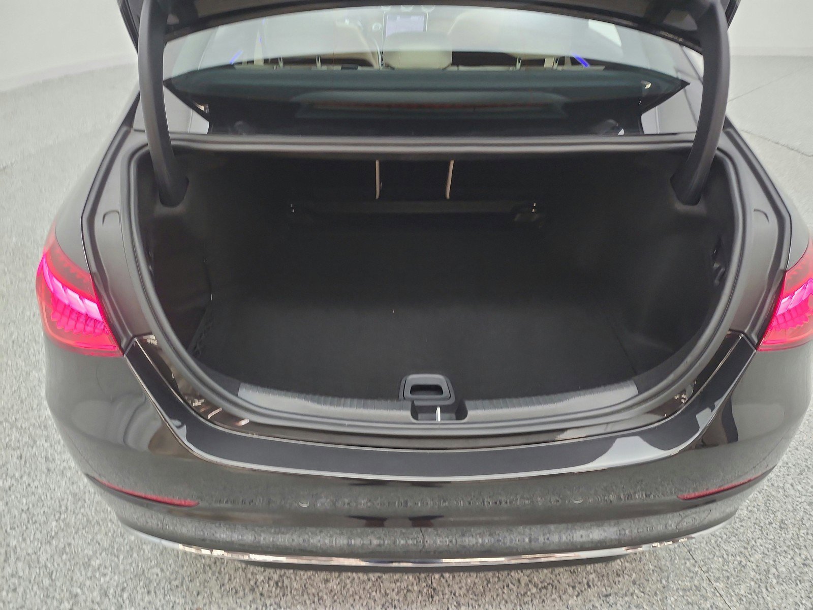 Certified 2024 Mercedes-Benz C 300 Sedan image 24