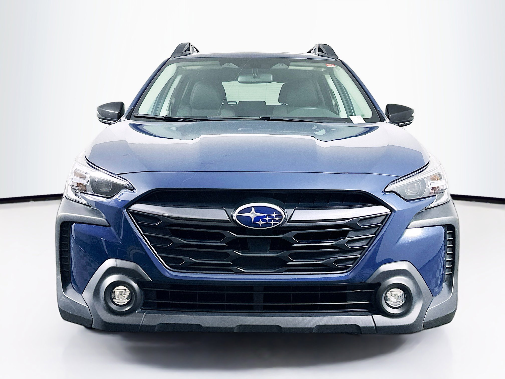 Used 2025 Subaru Outback Premium image 2