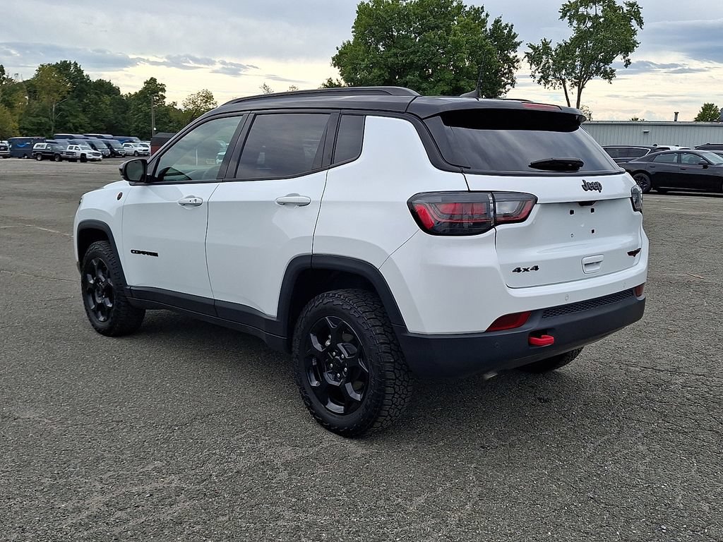 Used 2024 Jeep Compass Trailhawk w/ Trailhawk Elite Group AWD/4WD image 7