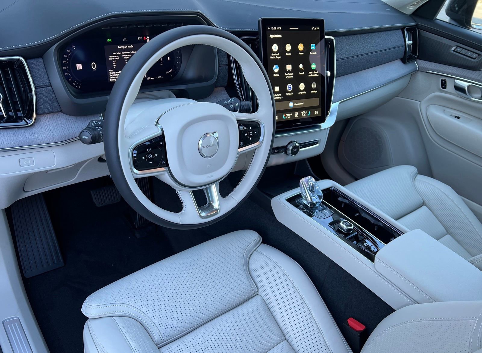 New 2026 Volvo XC90 B6 Ultra image 11