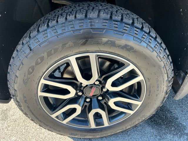 Used 2023 GMC Sierra 1500 AT4 w/ AT4 Premium Package image 11