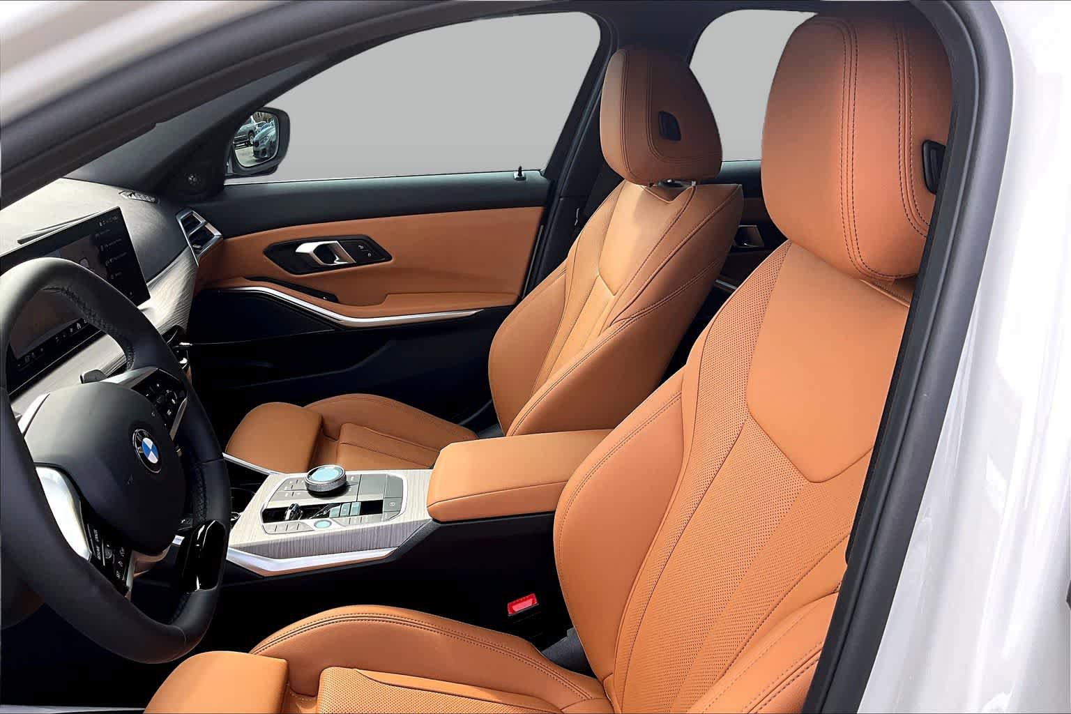 Used 2026 BMW 330i Sedan w/ Convenience Package RWD image 7