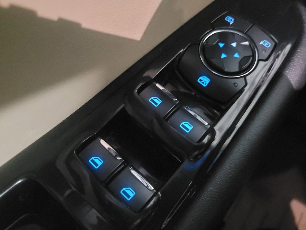 Used 2016 Ford Edge SEL w/ Equipment Group 201A image 27