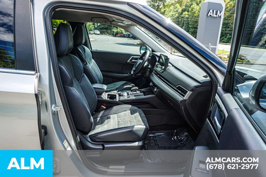Used 2024 Mitsubishi Outlander SE AWD/4WD image 24