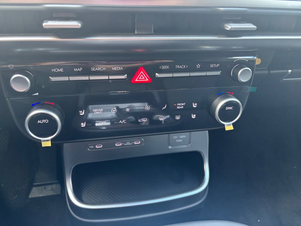 New 2026 Hyundai Ioniq 9 Limited image 18