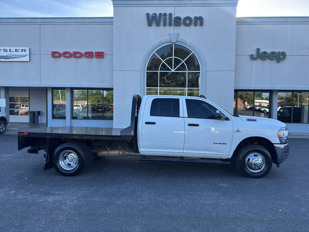 Used 2022 RAM 3500 Tradesman w/ Chrome Appearance Group AWD/4WD image 1