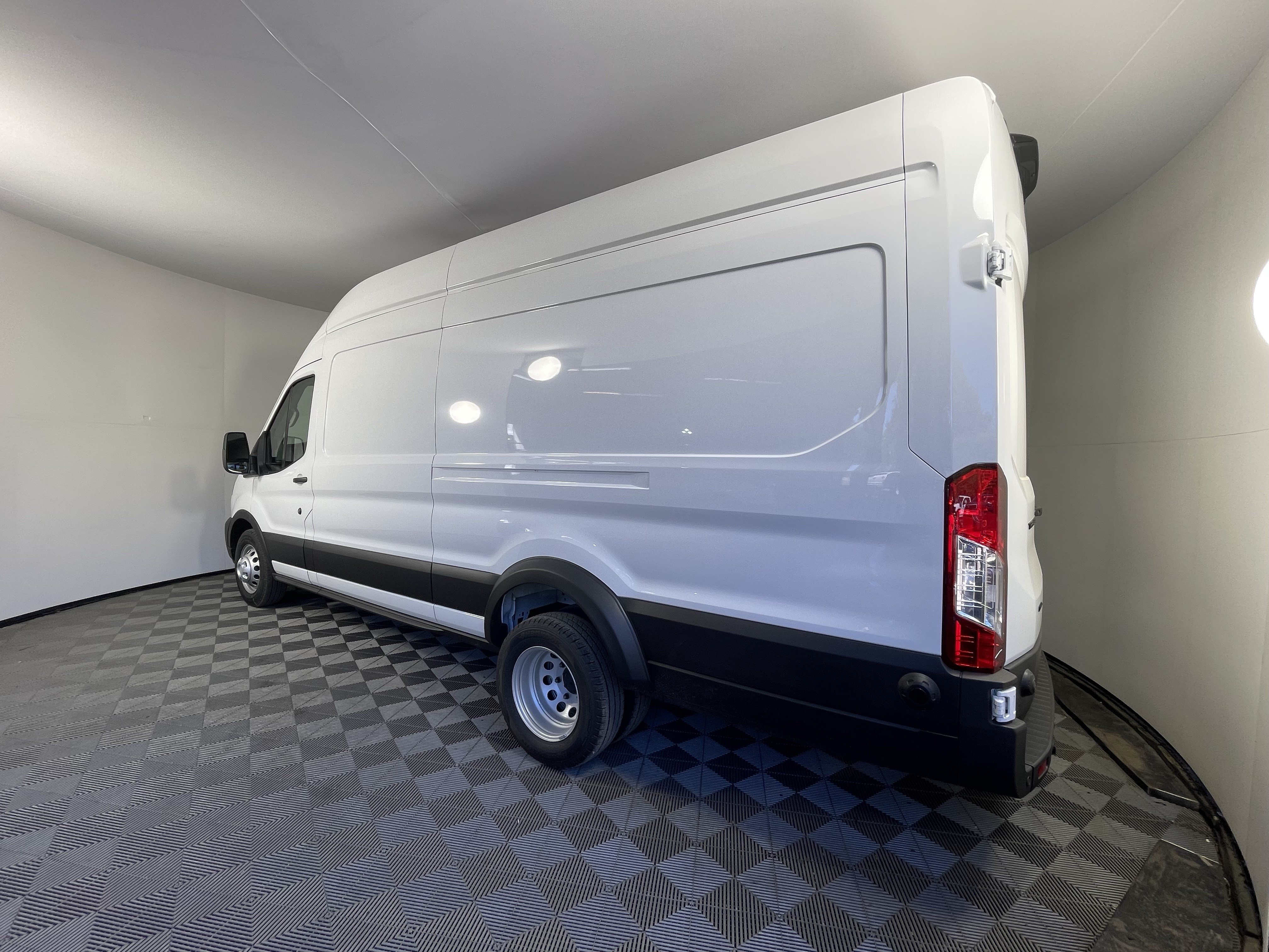 New 2026 Ford Transit 350 148 High Roof Extended DRW AWD/4WD image 3