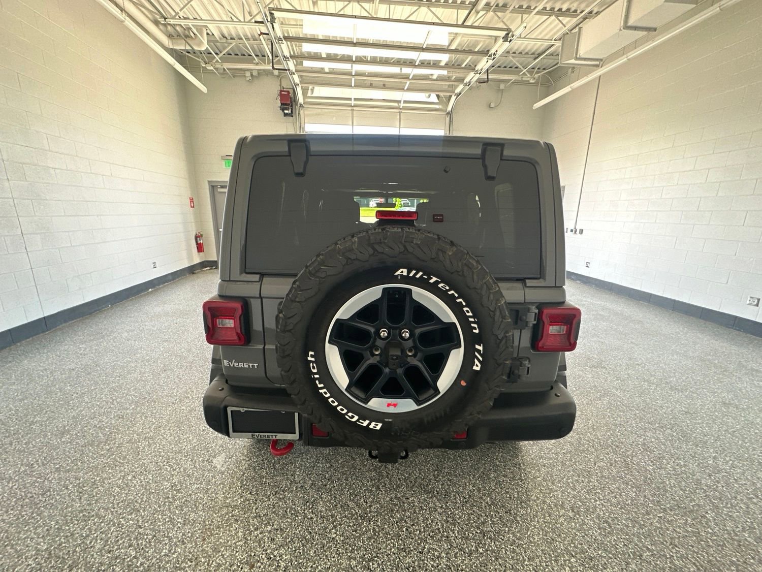 Used 2020 Jeep Wrangler Unlimited Rubicon w/ Dual Top Group AWD/4WD image 7