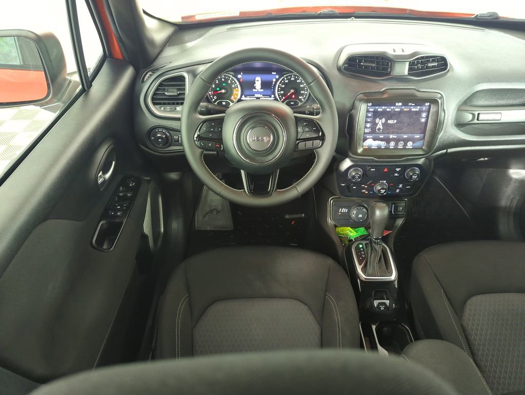 Used 2021 Jeep Renegade Latitude image 14