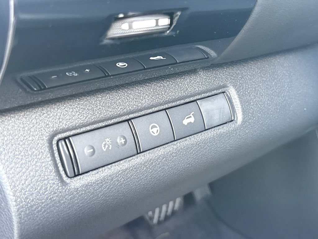 New 2026 Nissan Pathfinder SV FWD image 7