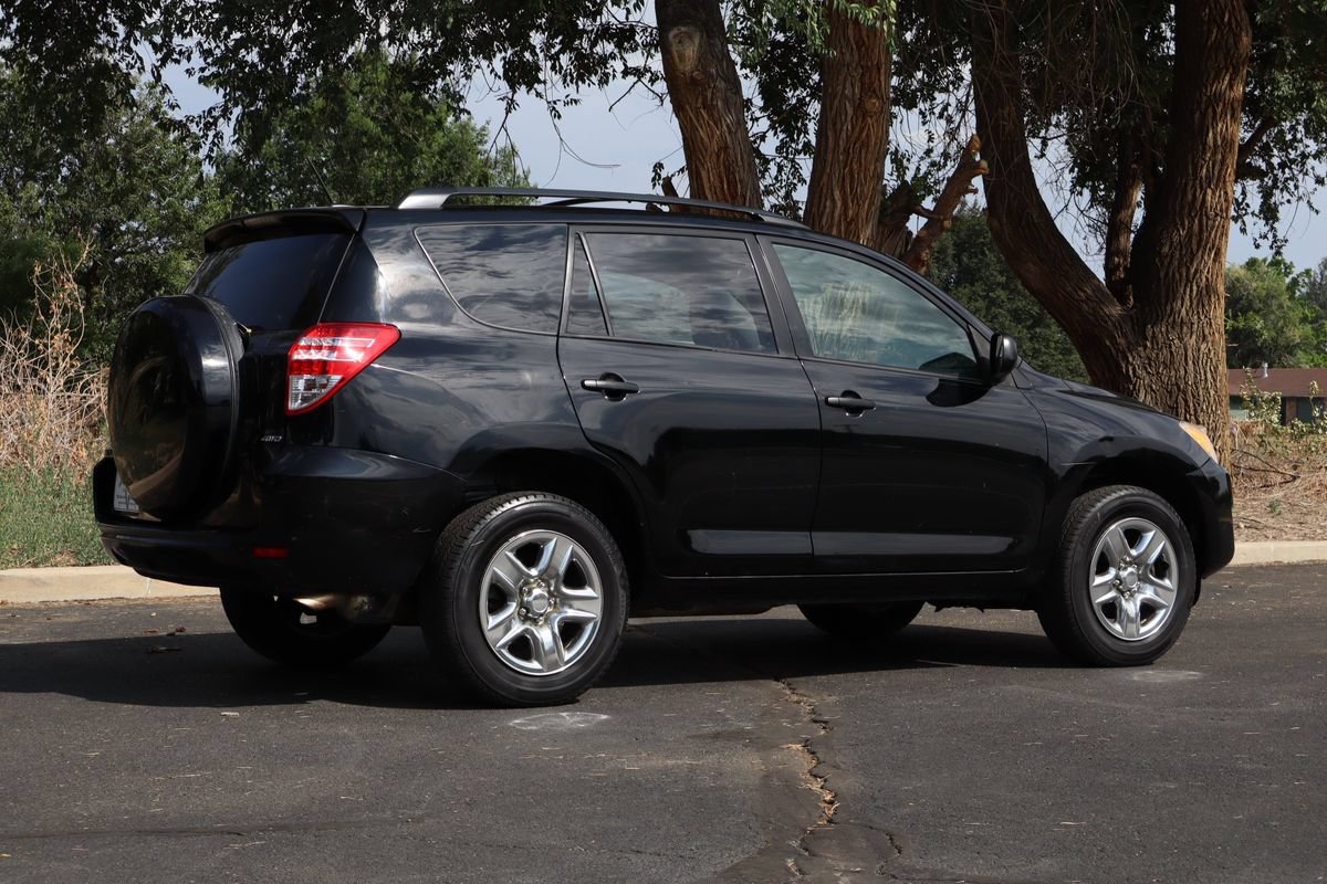 Used 2011 Toyota RAV4 4WD w/ Base L4 Extra Value Pkg image 5