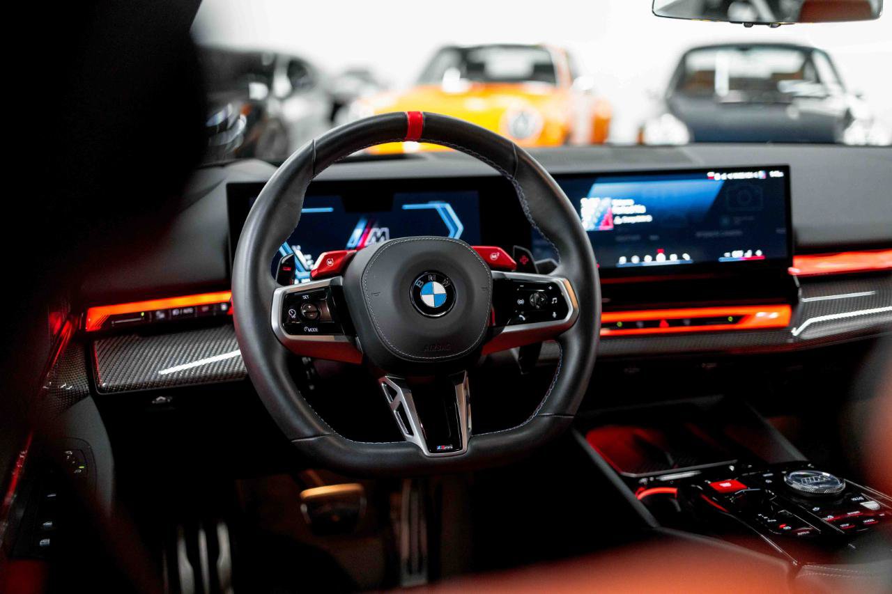 Used 2025 BMW M5 w/ Carbon Package AWD/4WD image 77