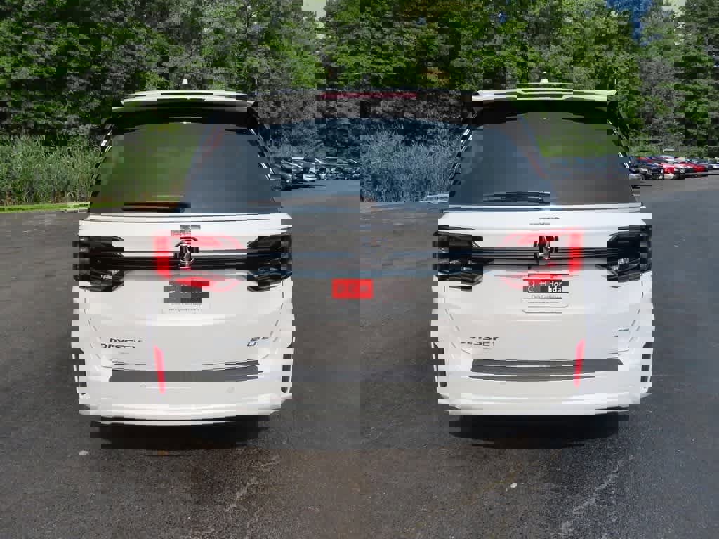 New 2026 Honda Odyssey Elite image 5