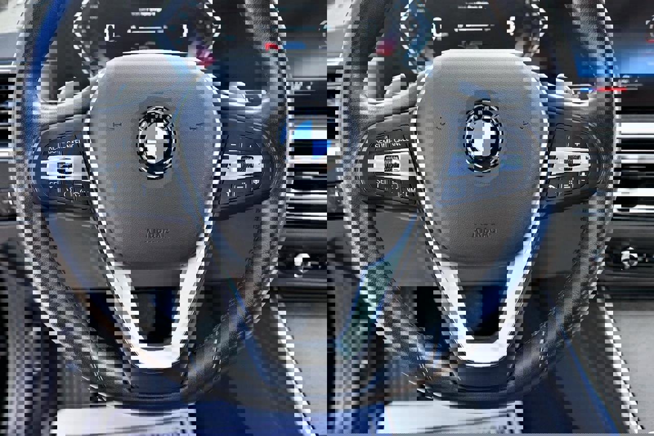 Used 2024 BMW 330i Sedan image 20