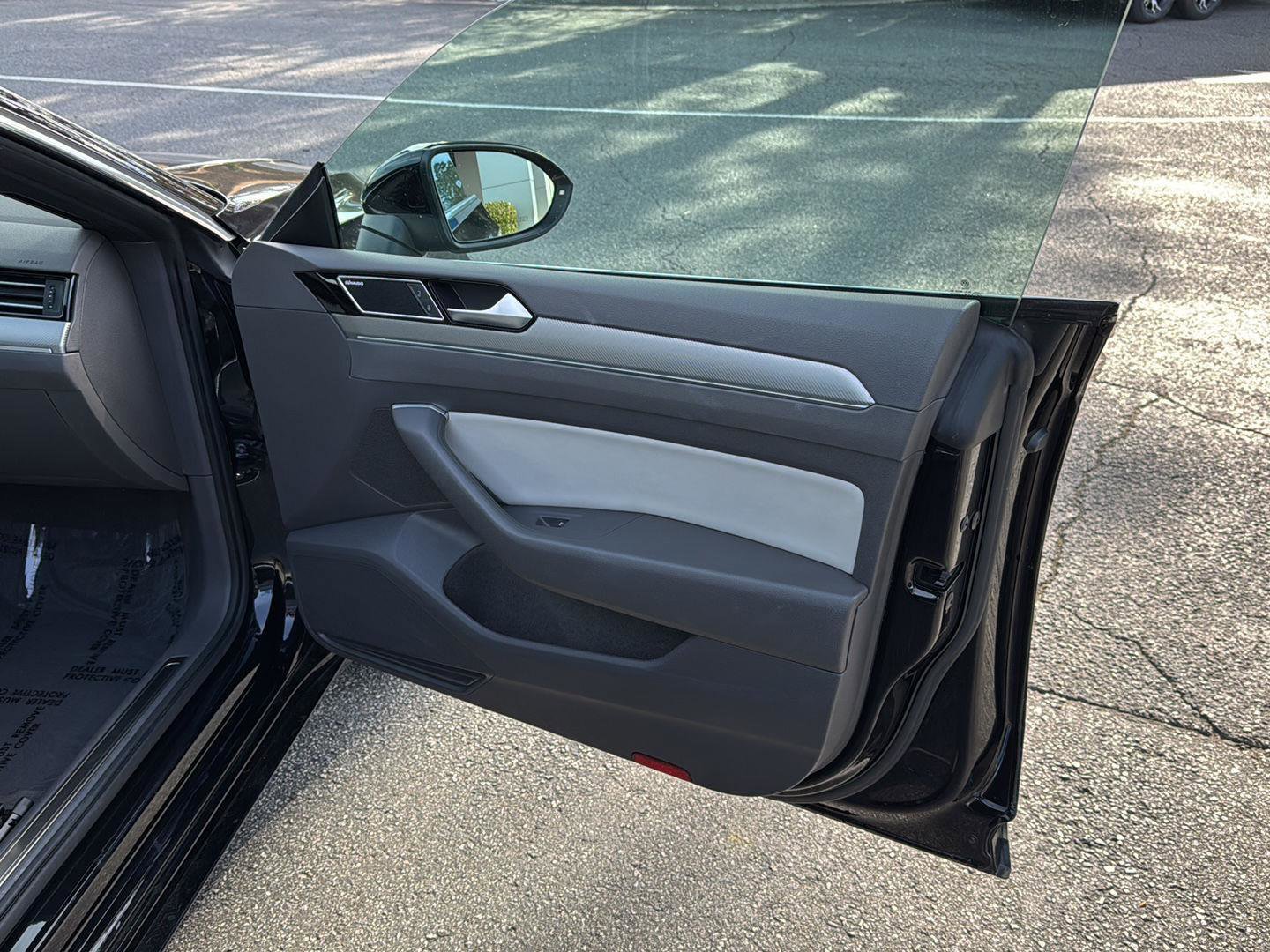 Used 2019 Volkswagen Arteon SEL Premium image 12