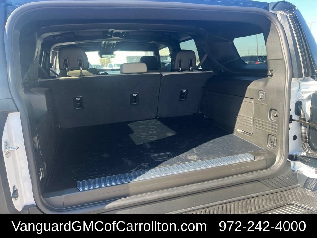 New 2026 GMC Hummer EV SUV w/ LPO, Sport Package AWD/4WD image 24