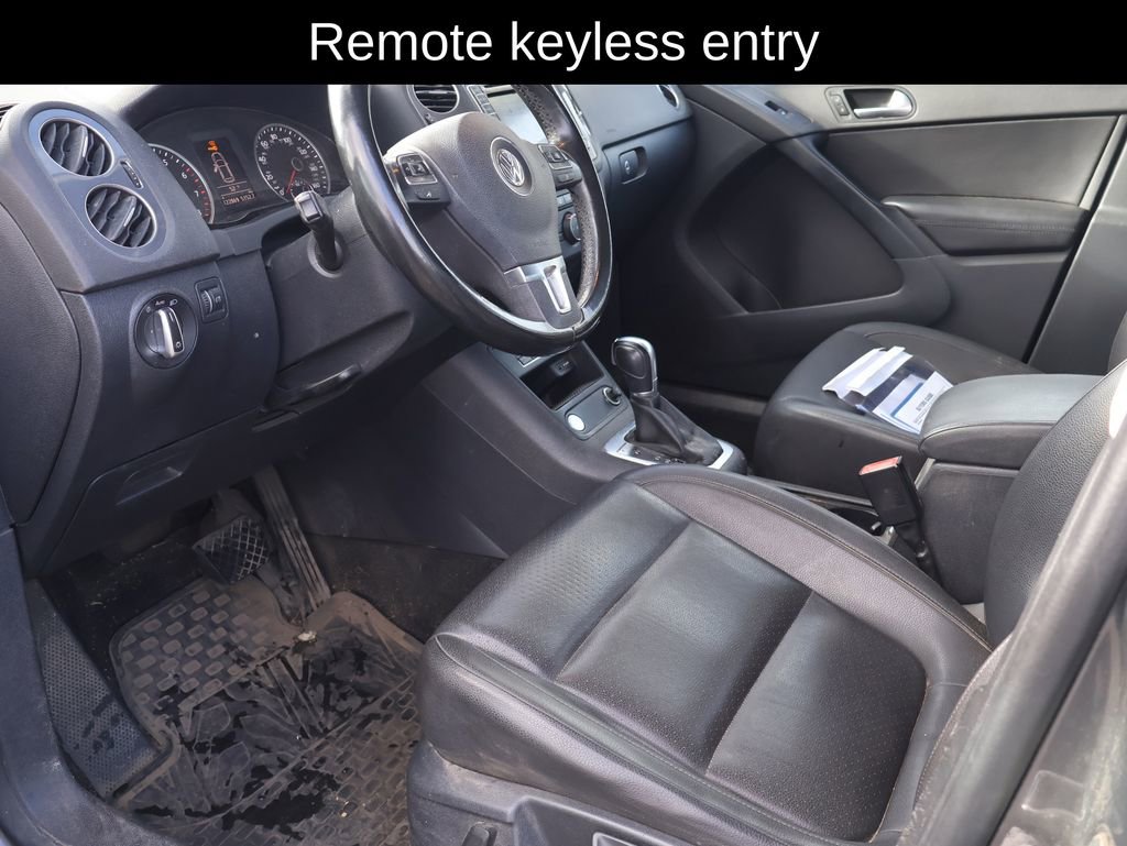 Used 2017 Volkswagen Tiguan S image 4